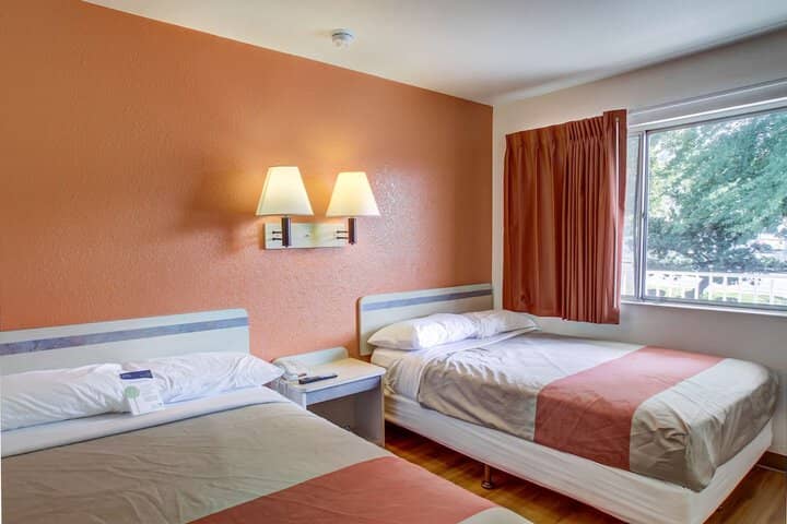 Room 14 of 31