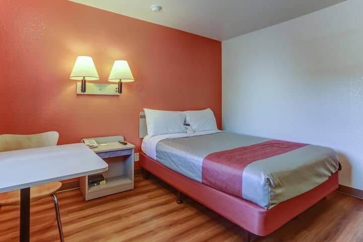 Room 7 of 31