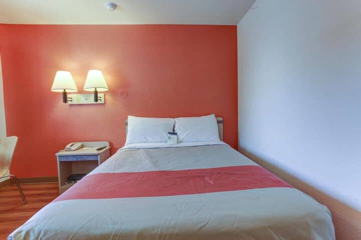 Room 5 of 31
